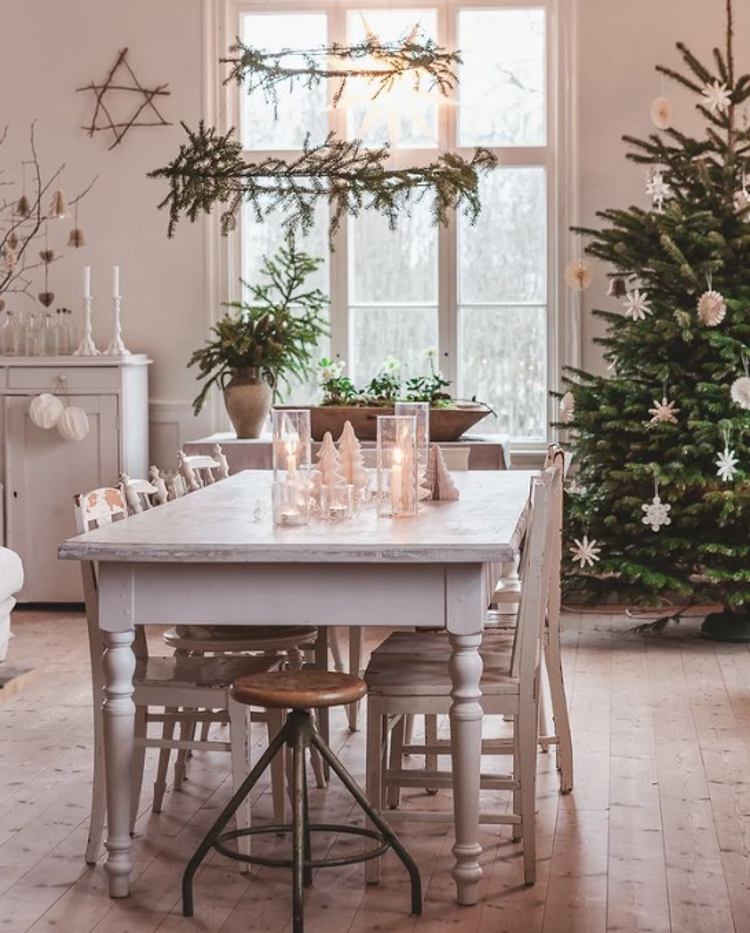 my scandinavian home: 10 Scandi Christmas Decoration Ideas from Mari's Home